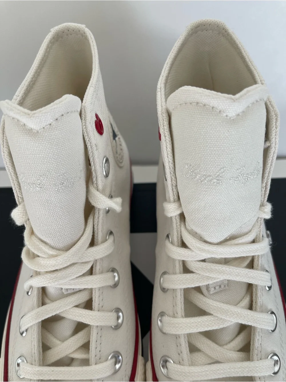 Converse Chuck Taylor All Star High top Women 6.5 Hearts style A19055C NIB